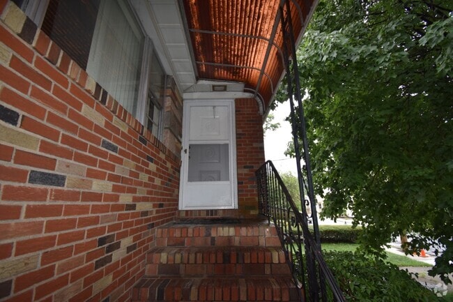 Building Photo - 356 Slocum Way Rental