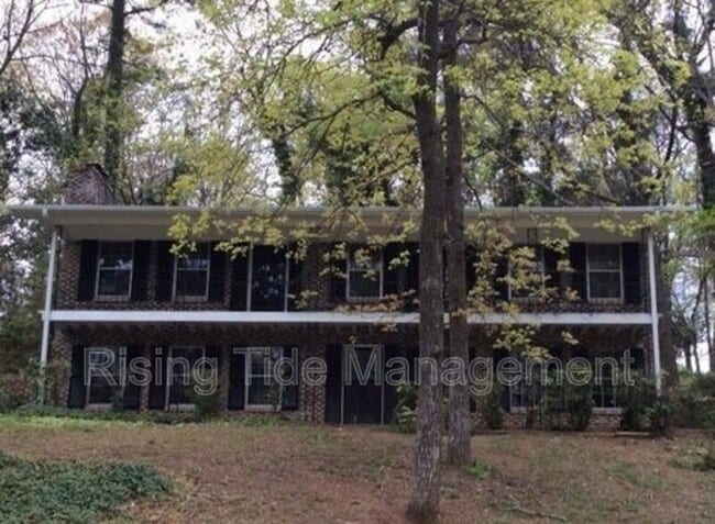 Building Photo - 122 Hillside Rd