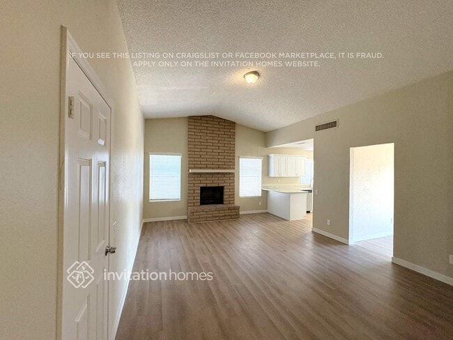 Photo - 4205 N 101st Ave