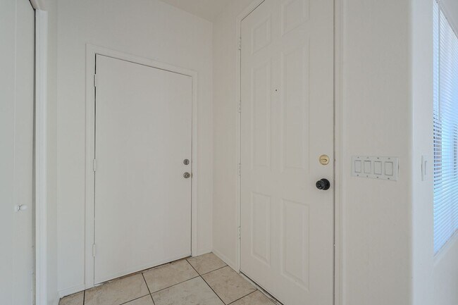 Photo - Brand new appliances