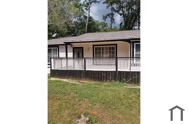 Photo - Room in House on White Oak Trail