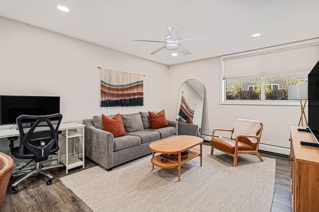 Photo - 1 Bed / 1 Bath Condo for Rent in Central Boulder $1,545/mo