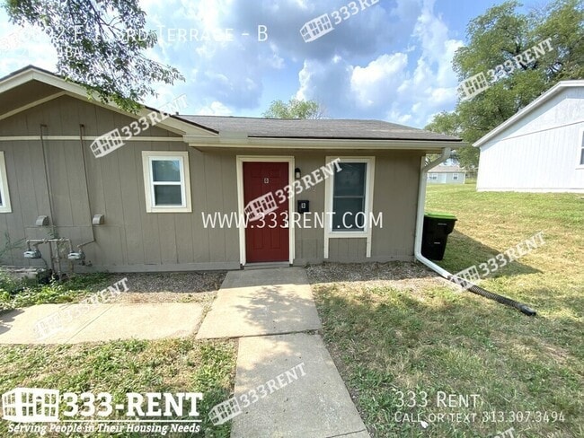 Photo - 6002 E 153 Terrace Unit B