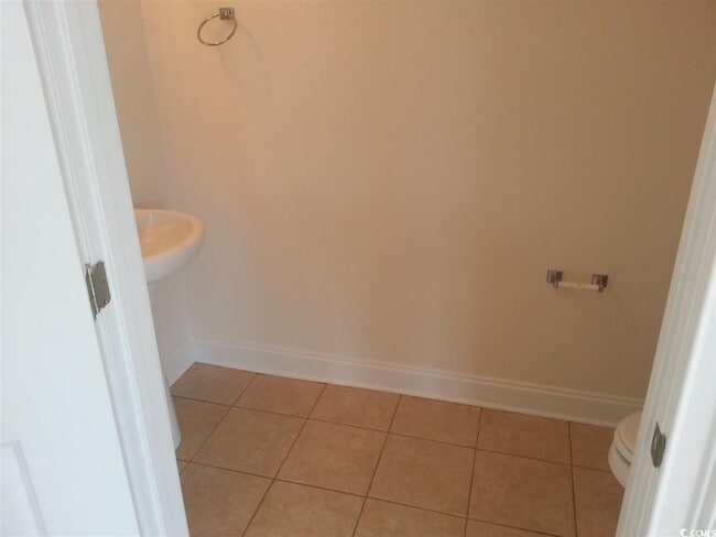 Photo - 1991 Burcale Rd