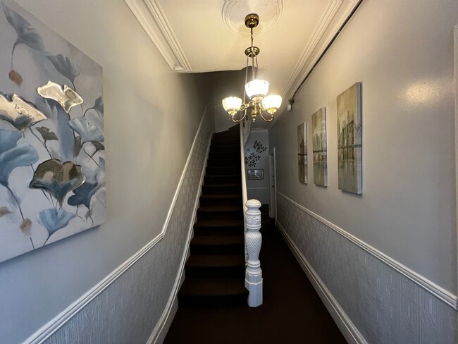 Hallway - 21 Sherman Pl Unit 3