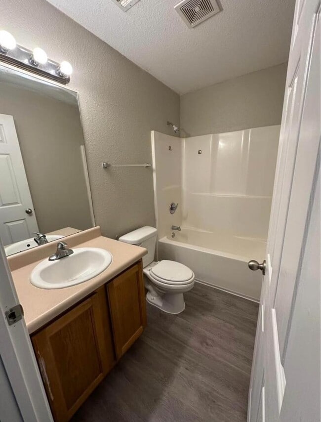 Photo - 15533 Quail Creek Cove