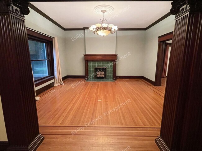 Photo - 1458 Cherokee Rd