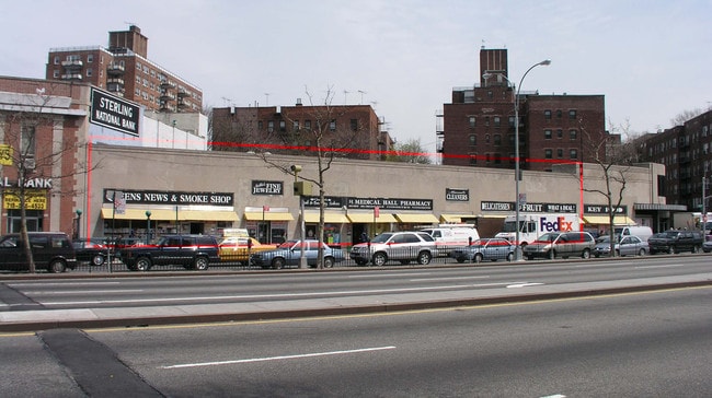 Primary Photo - The Aston