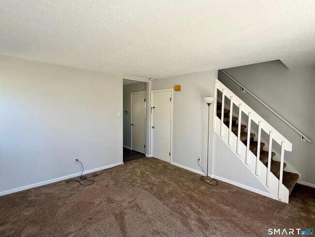 Photo - 84 Wilmot St