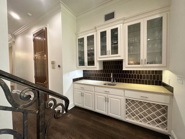 Photo - 105 Broadfoot Cir