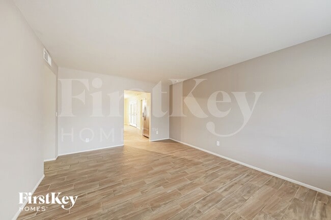 Photo - 2719 E Charleston Ave