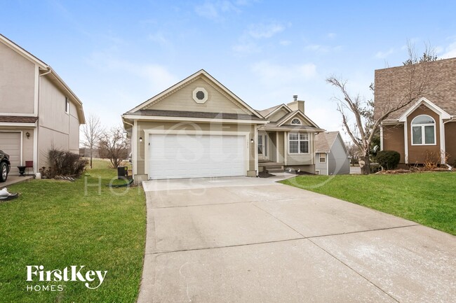 Photo - 1049 NE Queens Cir