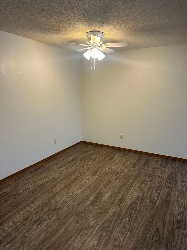 Photo - Two Bedroom Apartment with Breakfast Bar Unidad NP-305