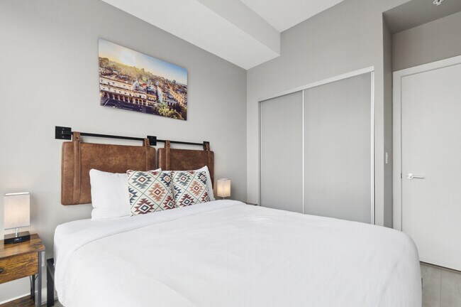 Photo - 199 Richmond St W Unit FL1-ID1030992P