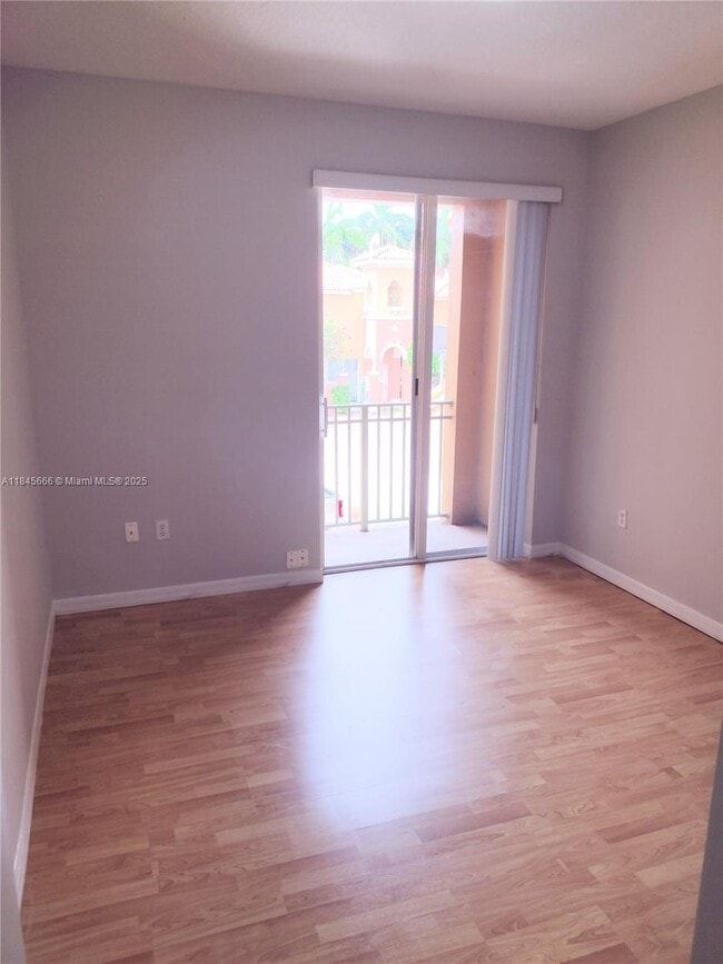 Photo - 654 SW 106th Ave