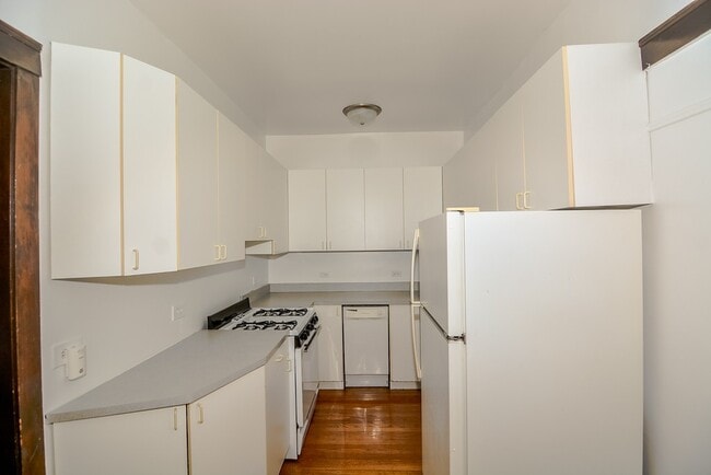 824 W Waveland Ave Unit 02