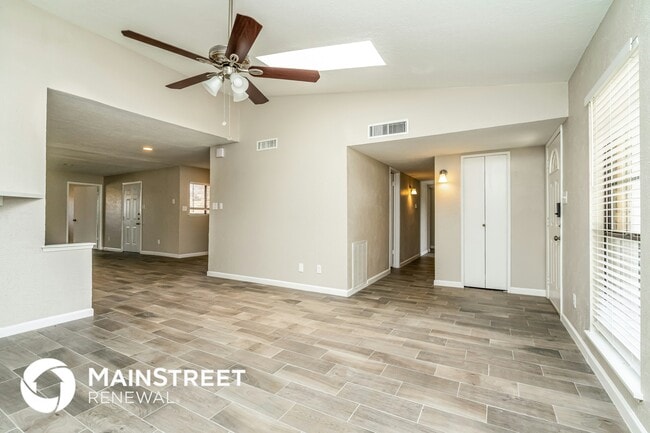 Photo - 2101 Chatsworth Rd