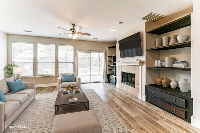 Photo - 5621 Starwood Ct