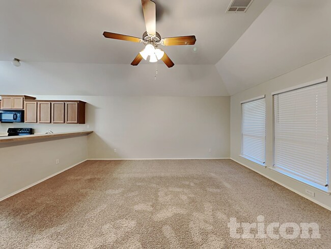 Photo - 1615 Hillside Dr