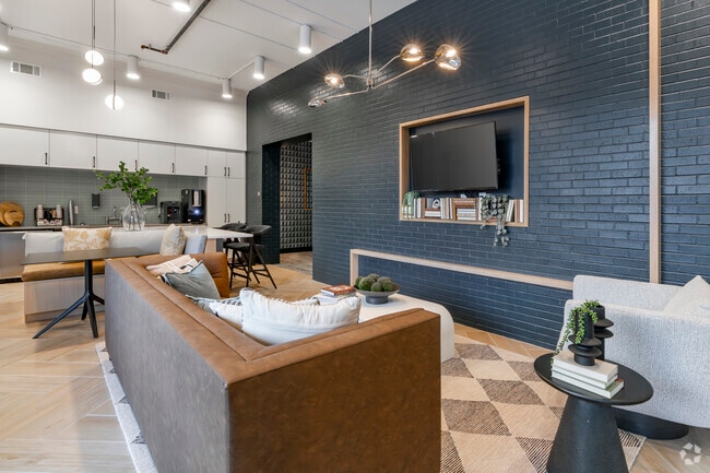 Clubroom - Center City Crossing Apartments