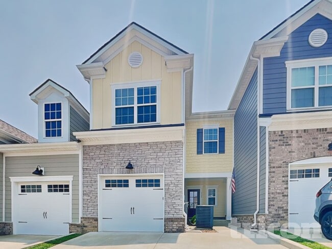 Building Photo - 324 Kinsale Dr