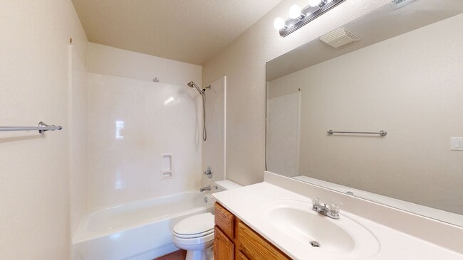 Photo - FREE DECEMBER RENT!!!