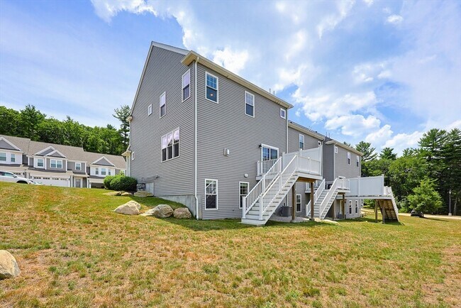 Photo - 2 Evergreen Dr