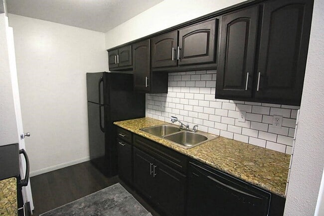Photo - 5550 N Braeswood Blvd Unit 136