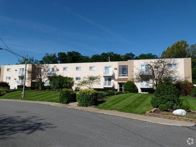 Glen Valley Apartments - Glen Valley Apartments