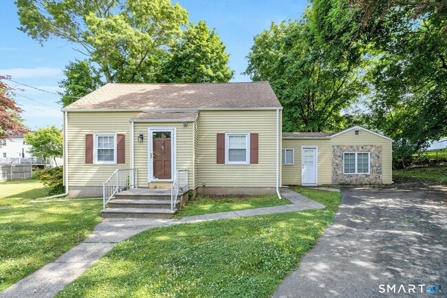 Building Photo - 124 Minturn Pl