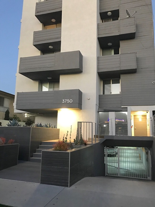 Vinton House Apartments - Vinton House Apartments