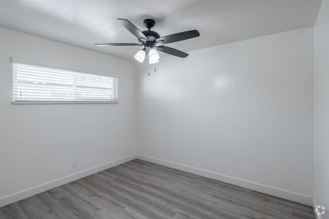 2BR, 1BA - 669SF - Bedroom 2