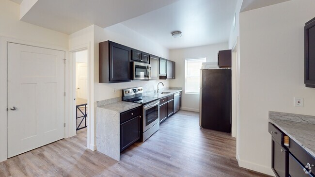 Building Photo - 1104 S. Forest-1104-1A Unit 1104-1A Rental