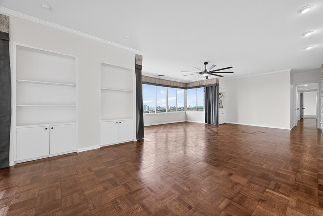 Photo - 2016 Main St Unit 3