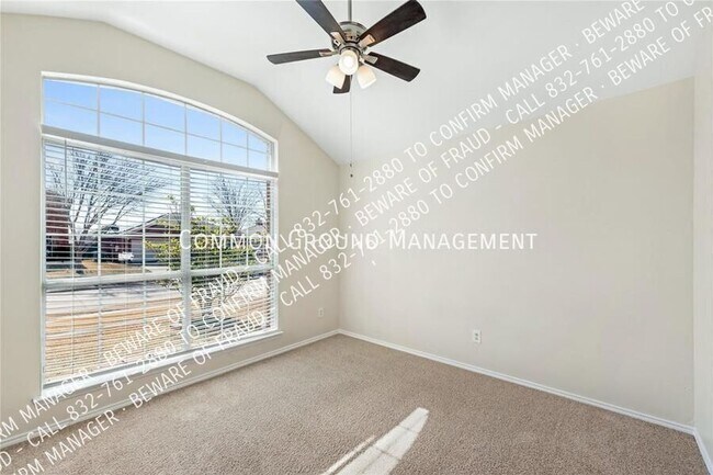 Photo - 1118 Grace Dr