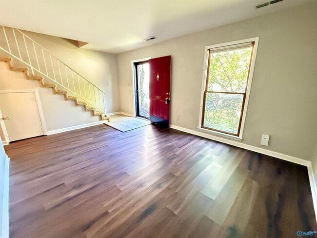 Photo - 2859 Wynterhall Rd SE