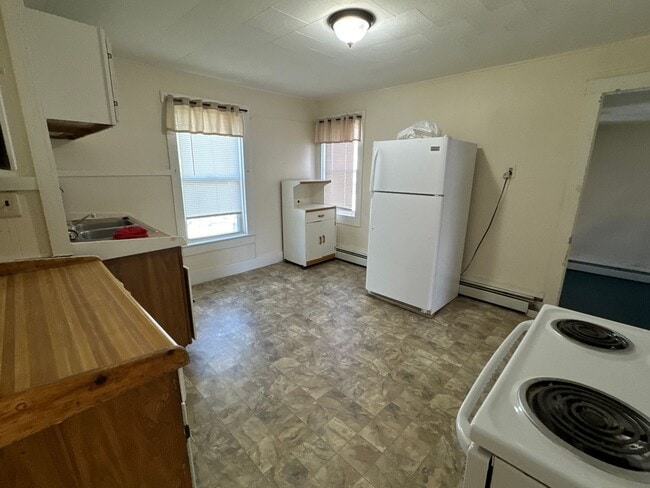 Photo - 190 Main St Unidad 3