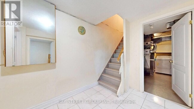Photo - 49 Pepperell Crescent