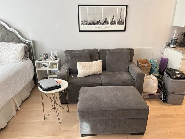 Photo - 296 Beacon St Unit 3