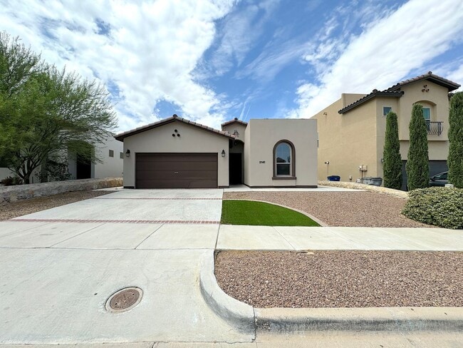 Building Photo - East El Paso 4 bed Refrig A/C Rental