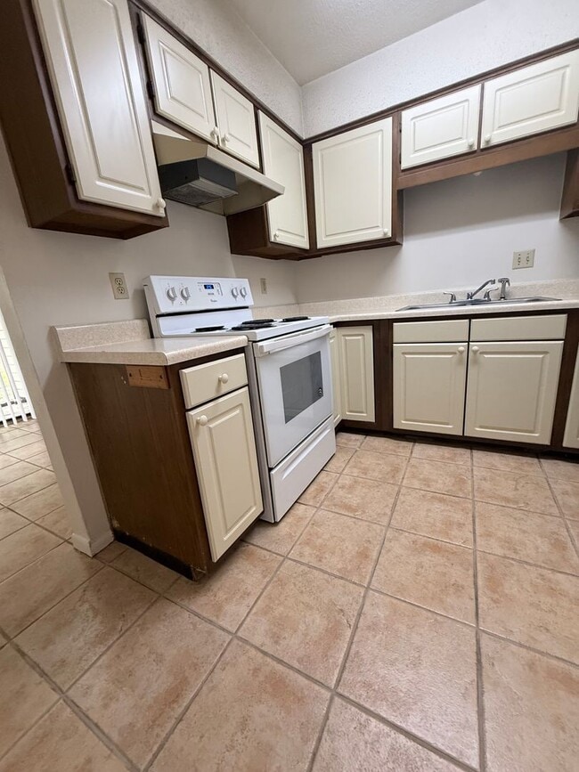 Photo - New Listing!