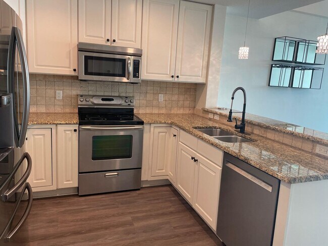 Photo - Beautiful Downtown Condo Unit 820
