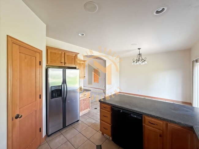 Photo - 2662 Cormier Rd Unit 2664