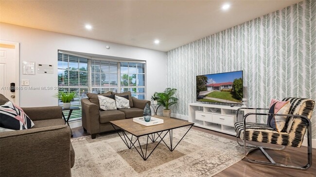 Photo - 1305 Funston St