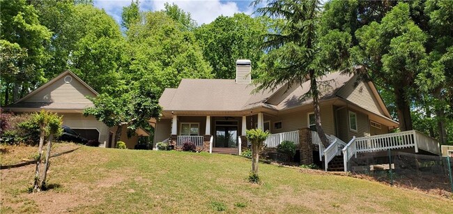 Photo - 225 Silver Birch Ct House