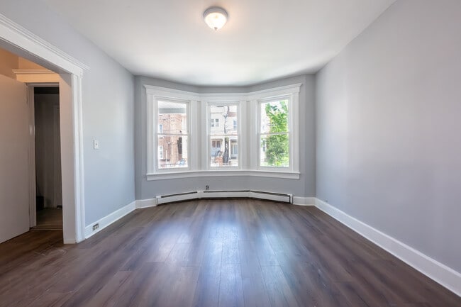 Photo - 229 Bidwell Ave Unidad 1