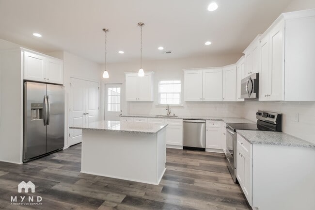 Photo - 612 N 8th St