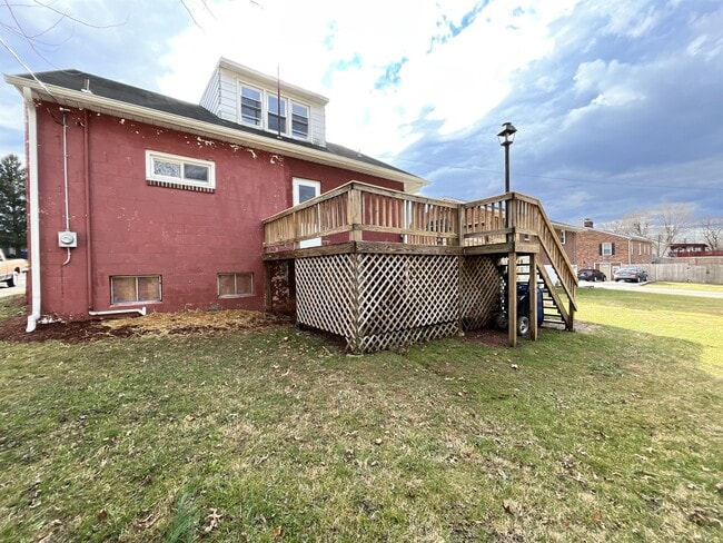 Photo - 2235 Middle St