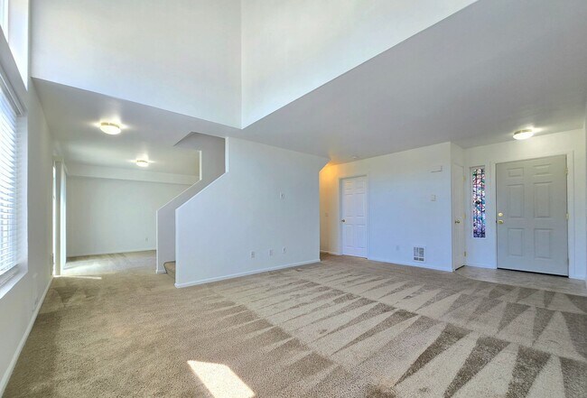 Photo - 1205 Frontier Cir E Unit A