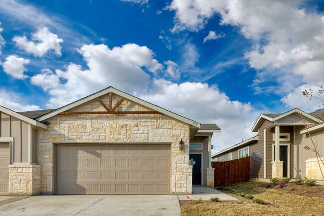 Photo - AVAILABLE NOW! GORGEOUS 3 BEDROOM DUPLEX LOCATED IN MIDLOTHIAN ISD!